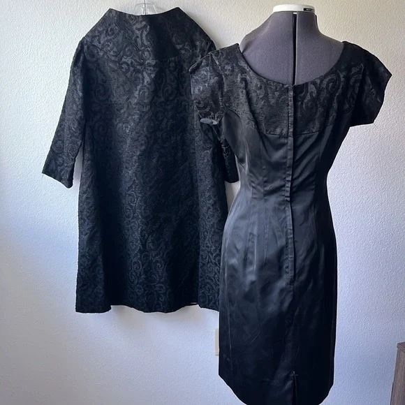 Jackie Morgan dress and coat Vintage size 2 black brocade lined Dresses